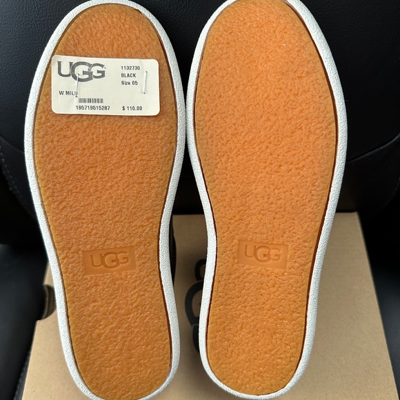 NIB! UGG Women's Casual Chrome Toe Sneaker Milo In Black Leather Size US5/EU36 - Picture 8 of 10
